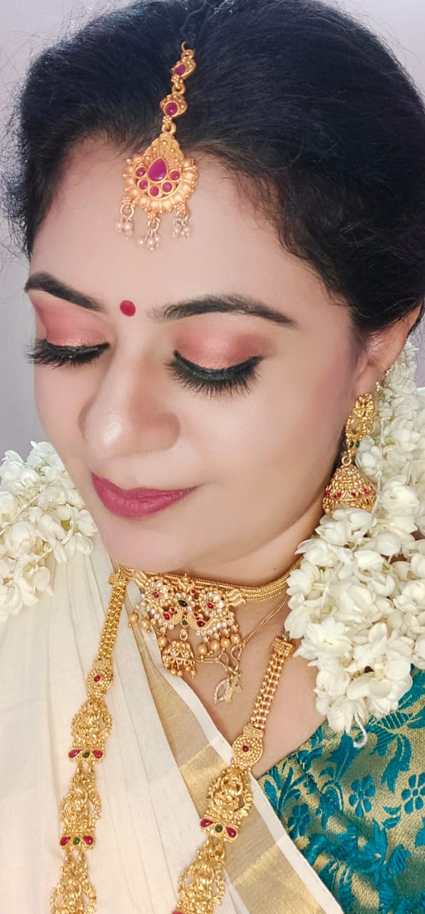 LITONIYA BEAUTY CLINIC PALAKKAD